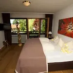Hotel Alpengluehn