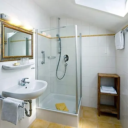 Alpengluehn Hotel 3*