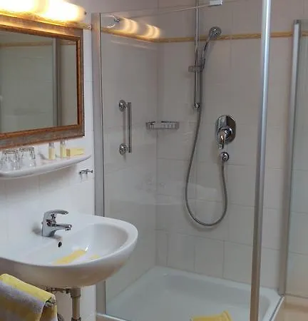 Hotel Alpenglühn 3*