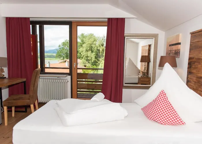 Alpengluehn Hotell 3*