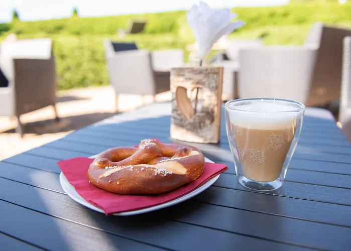 Alpengluehn Фюссен